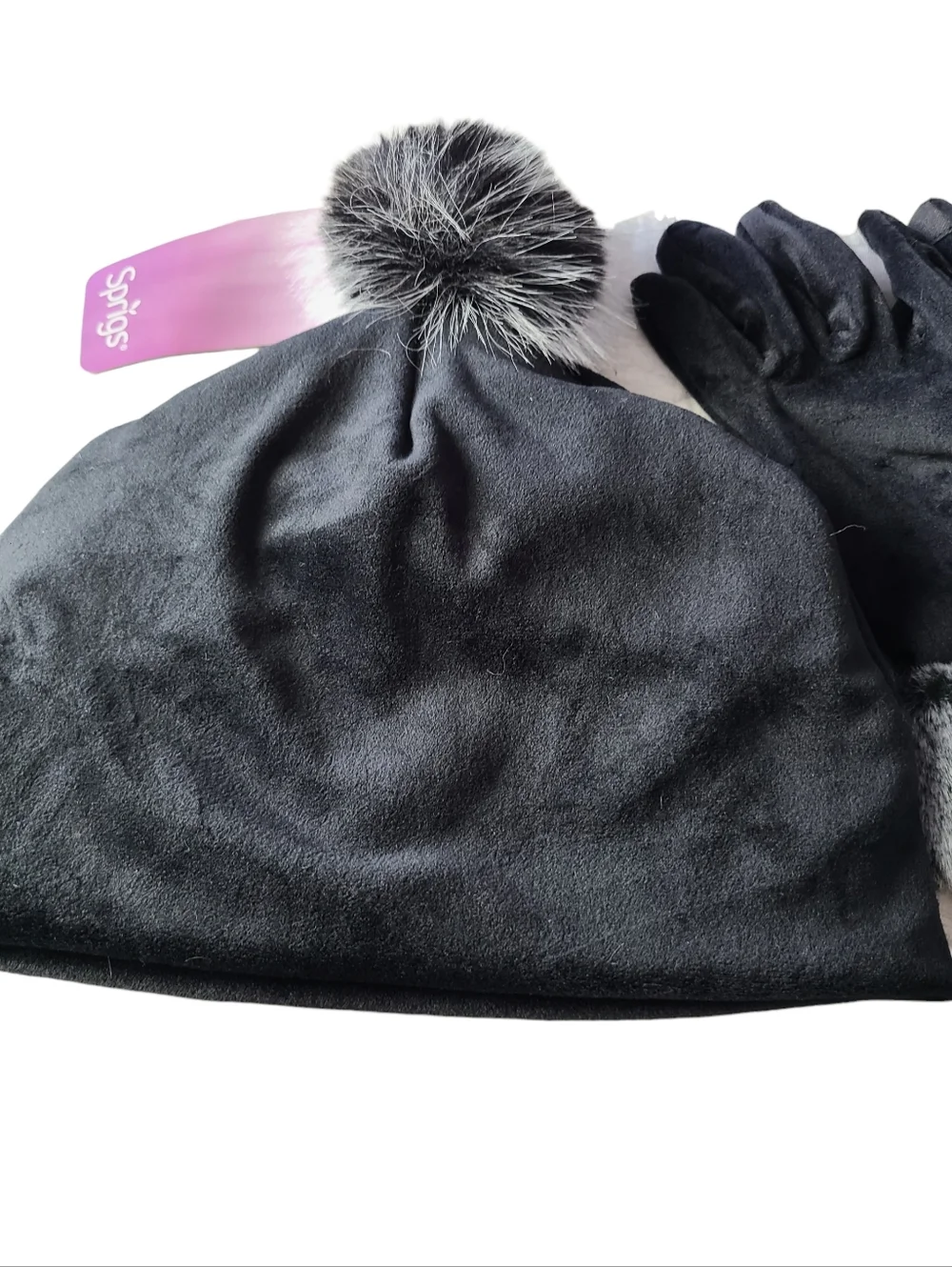 NWT | SPRIGS | WINTER SET |BEANIE & GLOVES | IN BLACK